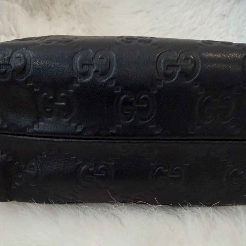 Gucci Black Embossed leather Toiletry Bag - Picture 7 of 13